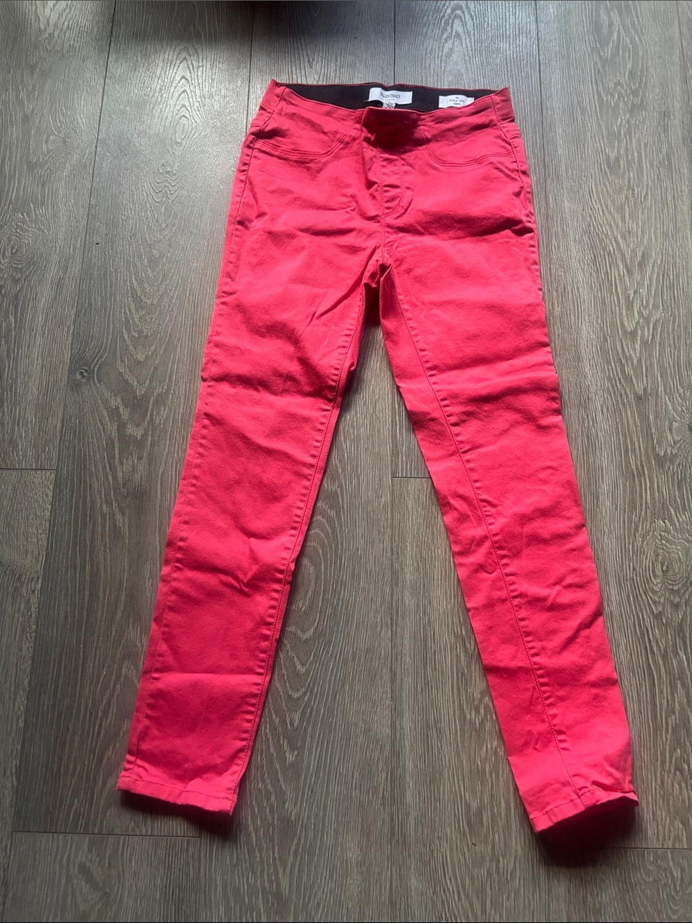 Ellen Tracy Vibrant Pink Skinny Jeans